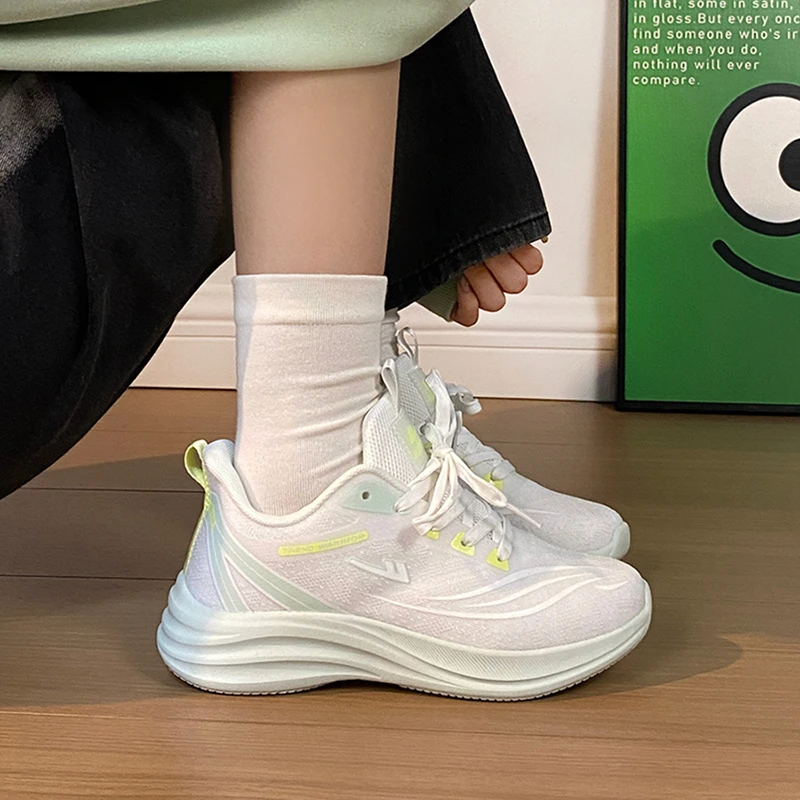 回力女士休闲鞋高颜值ins小众轻便厚底白鞋减震网面透气跑鞋男款