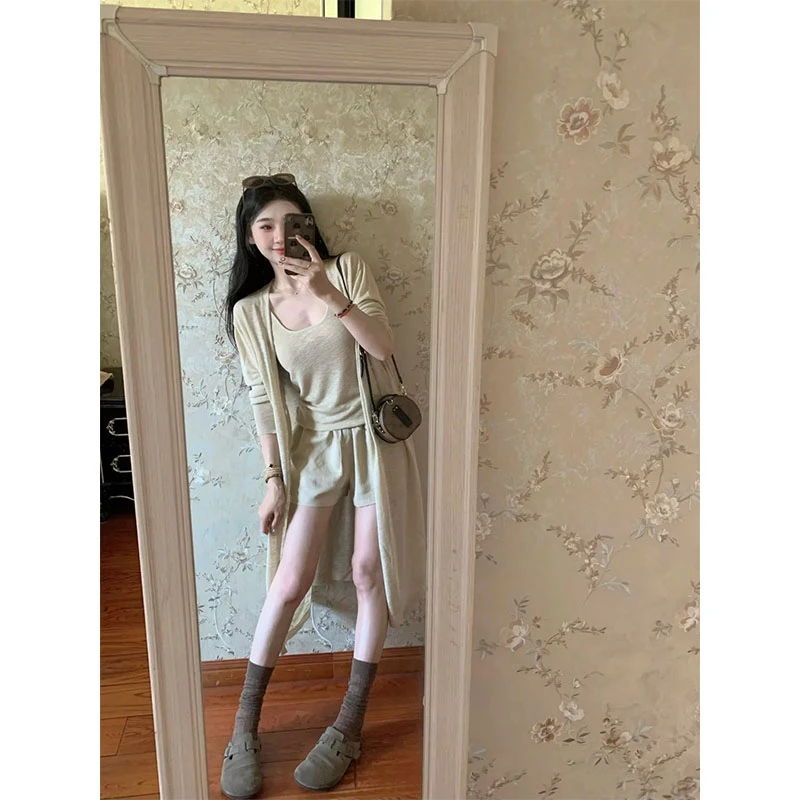 韩系慵懒穿搭简约内搭背心上衣修身宽松长袖开衫高腰休闲短裤套装