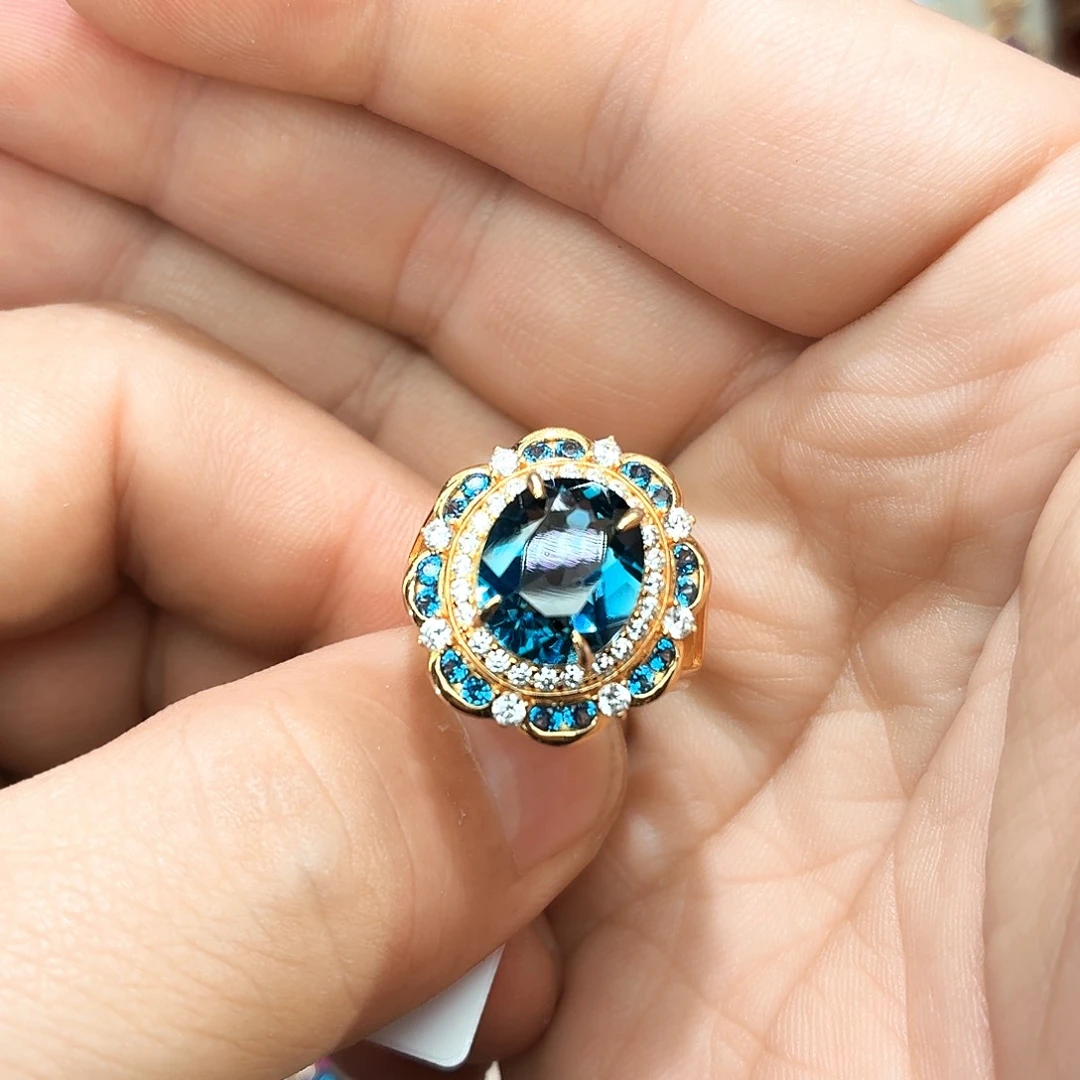 银S925镶嵌托帕石戒指