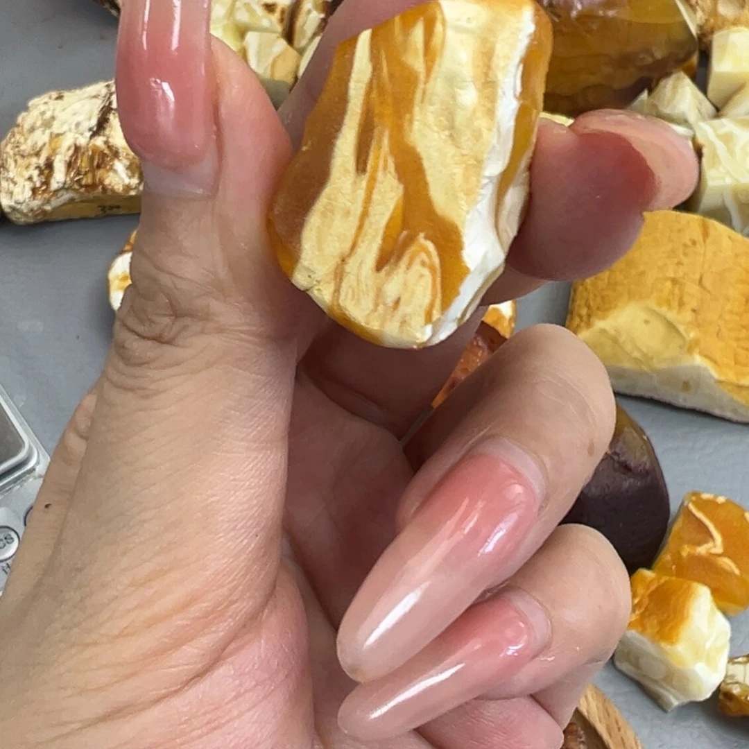 定制琥珀未镶嵌陈**傅蜜蜡