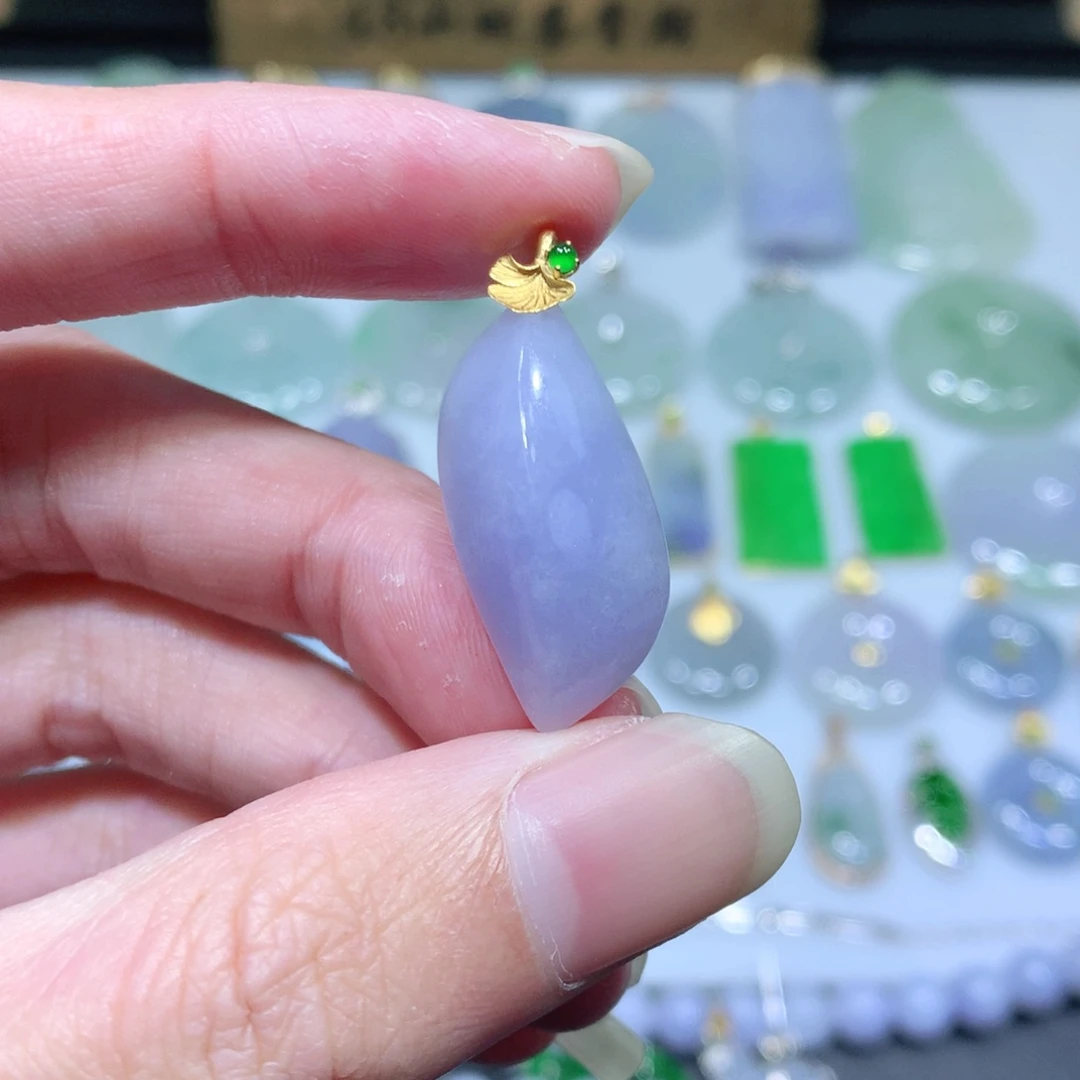 翡翠吊坠(不含链)18K金镶嵌