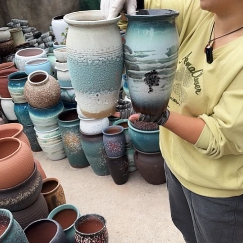 口14高26瑕疵两个盆。