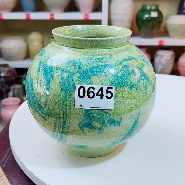 摆件陶瓷花瓶摆件口9 高20，0645