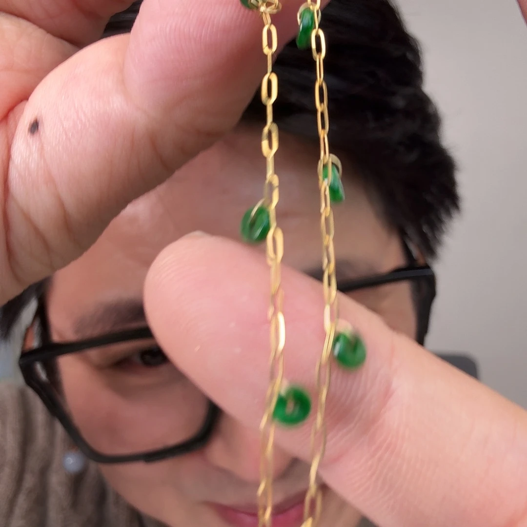 翡翠18K金镶嵌颈饰一件