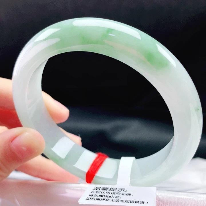 翡翠未镶嵌手镯57圈