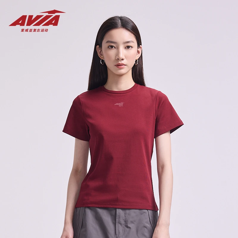 AVIA爱威亚复古百搭休闲T恤女2025夏季新款经典纯色圆领舒适上衣