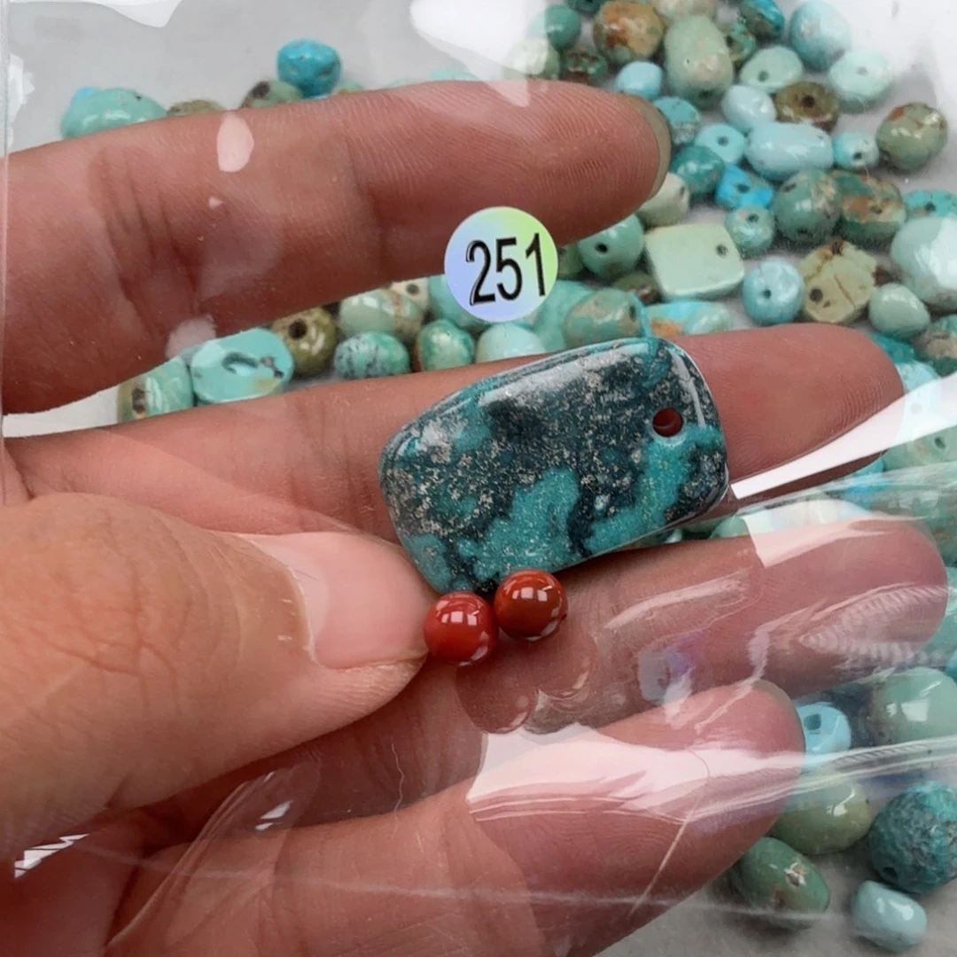 未镶嵌南红玛瑙珠宝奇石