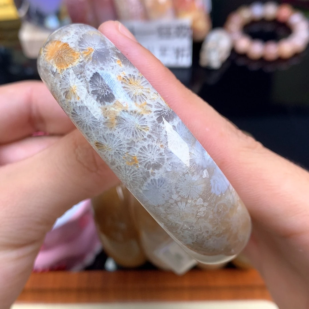 【闪购商品】颈饰未镶嵌硅化珊瑚（珊瑚玉）41号64圈双面雏菊大花