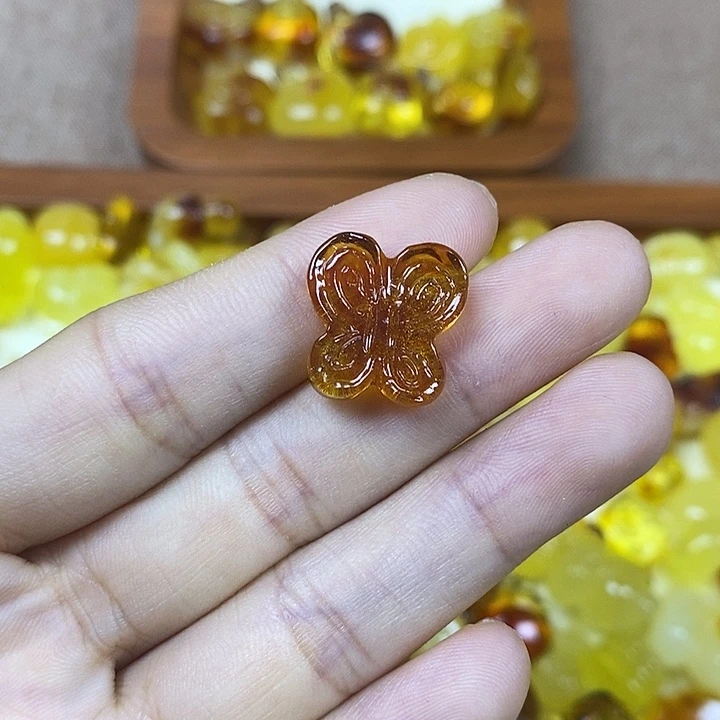 吊坠橄榄核蝴蝶75