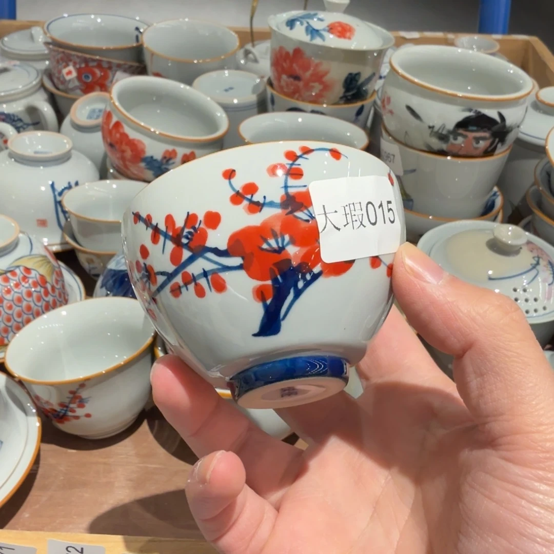 釉下手绘茶具微瑕