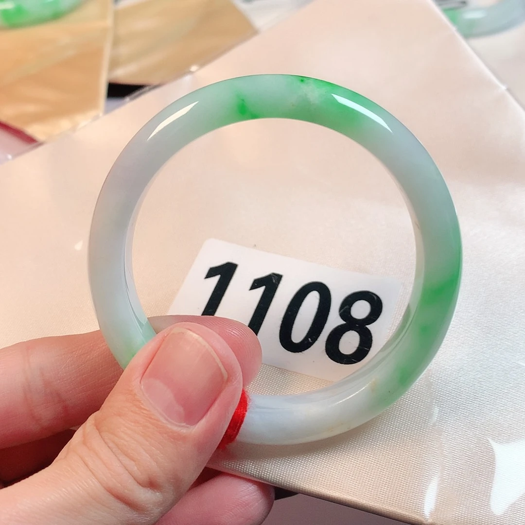 翡翠手镯未镶嵌翡翠手镯1108