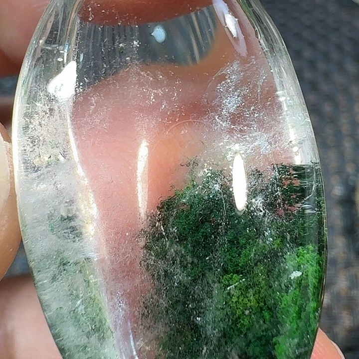 未镶嵌颈饰水晶清*