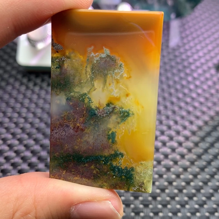 上***守玛瑙/玉髓未镶嵌颈饰