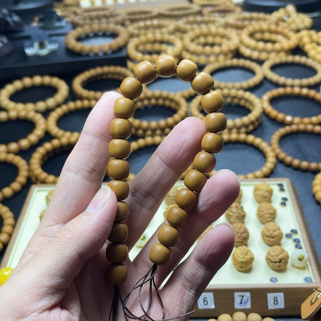 鸡***柳手串猴头核桃猴头