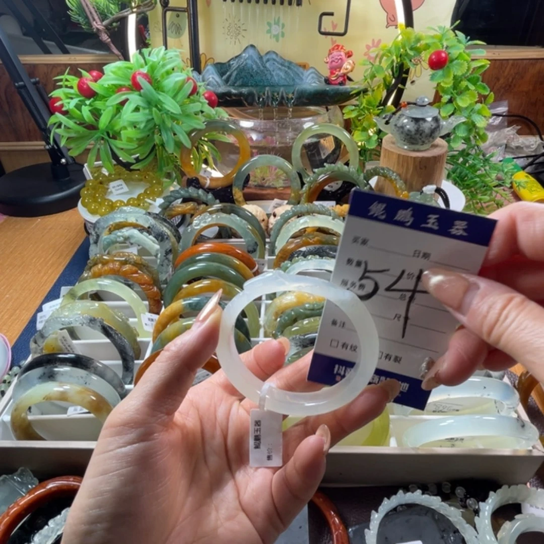 未镶嵌蛇纹石玉手镯