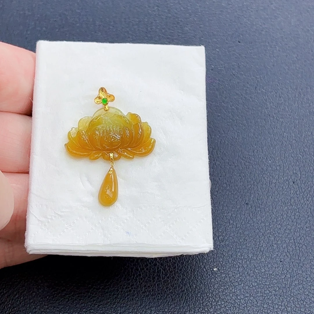 翡翠18K金镶嵌颈饰精品『莲花吊坠』