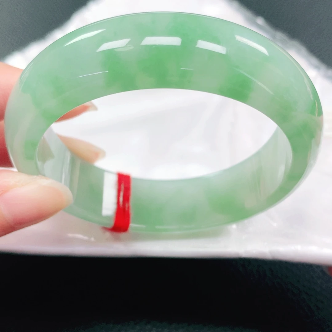未镶嵌手镯翡翠57圈