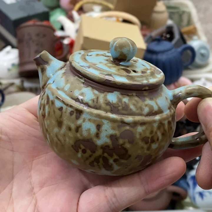 陶瓷艺术品及陶瓷壶