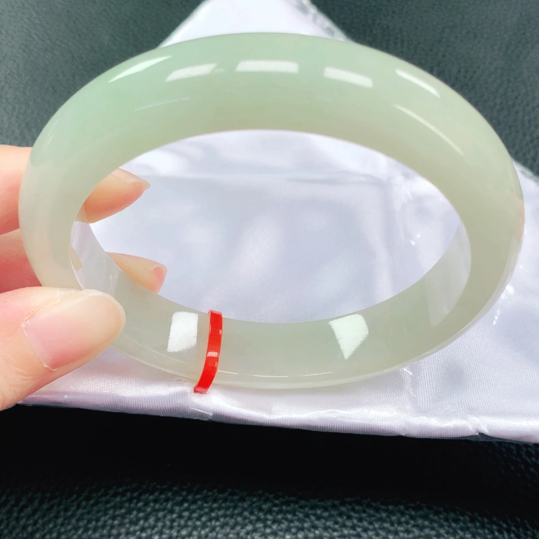 翡翠未镶嵌手镯61圈