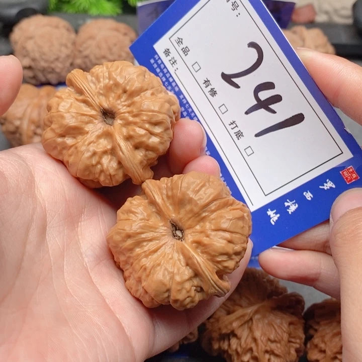 把件桃核40蛤蟆头241号牌