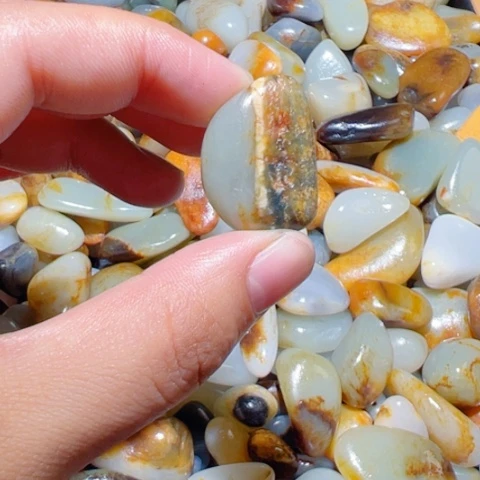 和田玉（子料）未镶嵌颈饰10.7克