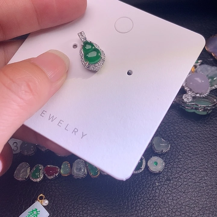 翡翠未镶嵌挂件11