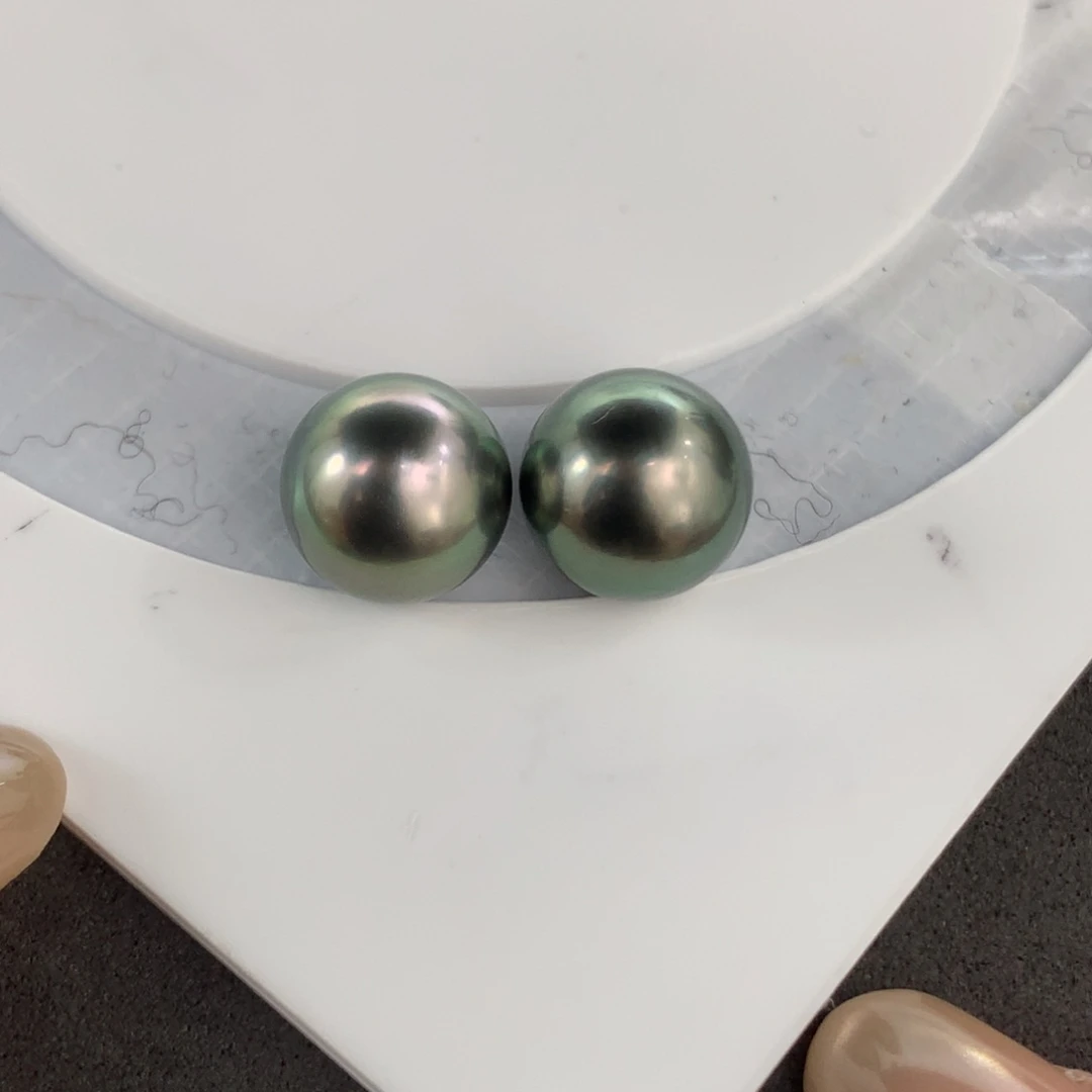 定制海水珍珠未镶嵌裸珠大溪地孔雀绿10-11mm一对
