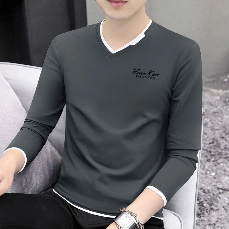 高品质帅气长袖新款男士衣服2025秋衣潮流秋装上衣印花V领打底衫