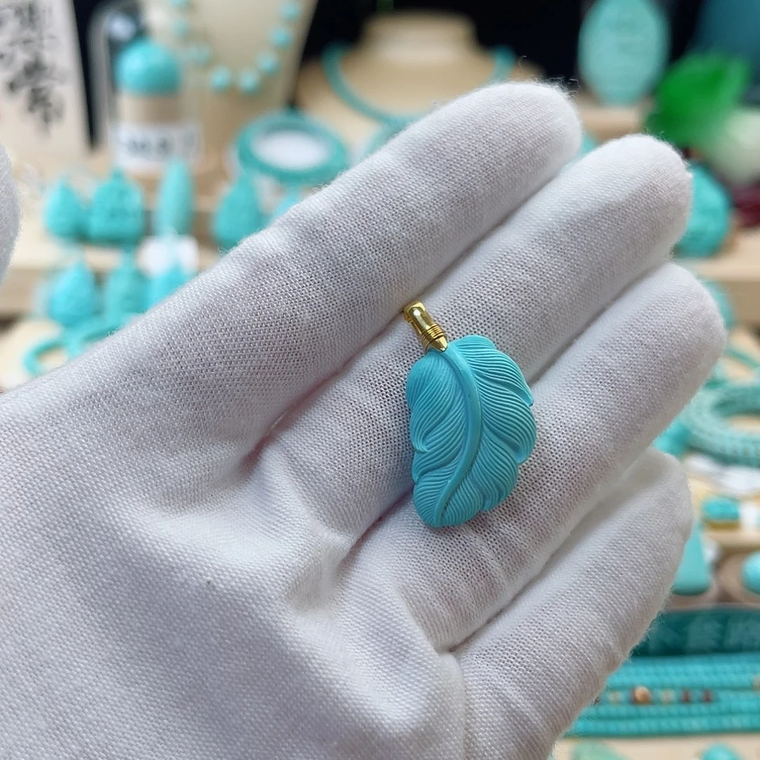 18K金镶嵌绿松石珠宝奇石