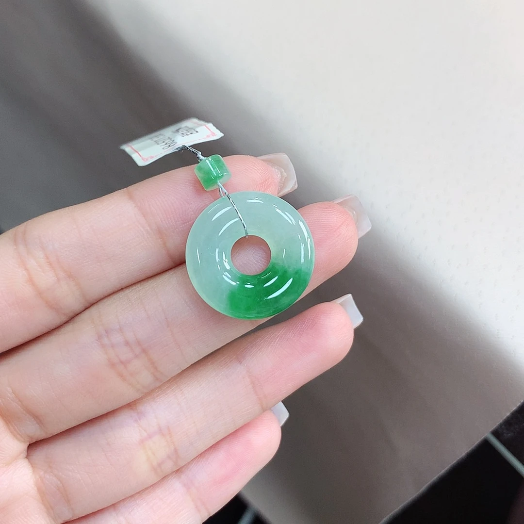 未镶嵌戒指翡翠甜甜圈