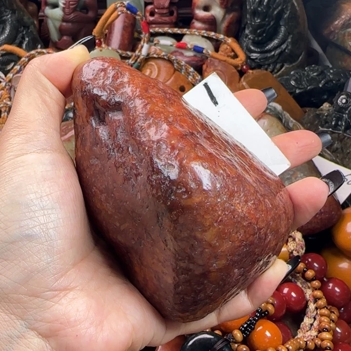 未镶嵌透闪石质玉珠宝奇石