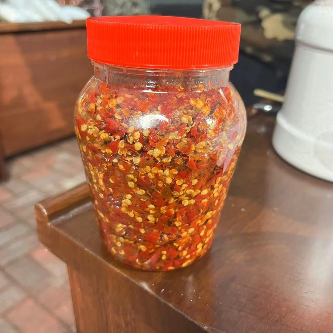 （书记助农）农户自制纯手工剁辣椒