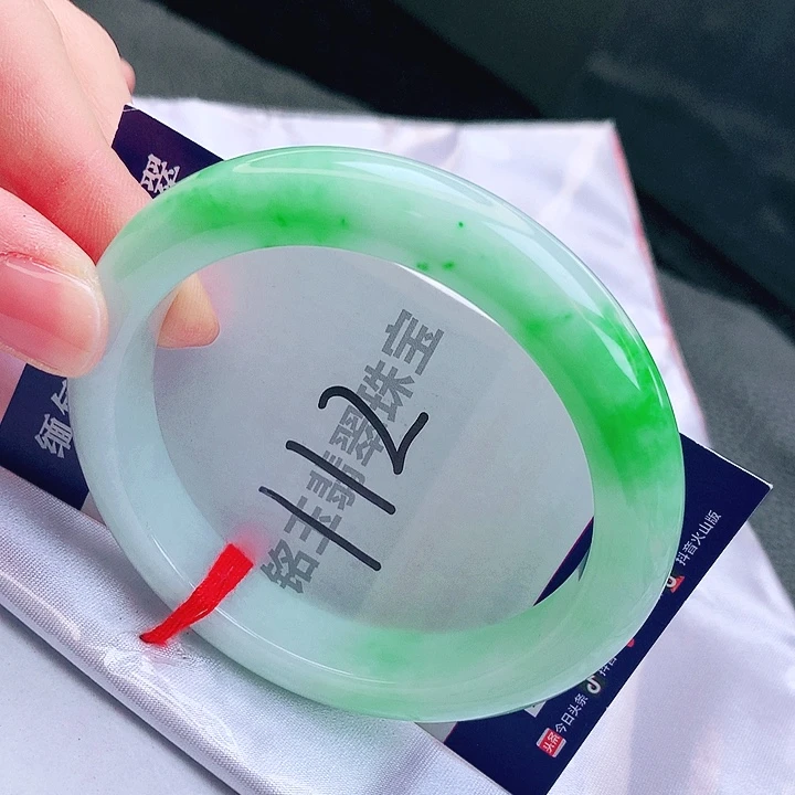 翡翠未镶嵌手镯缅甸天然a货翡翠手镯
