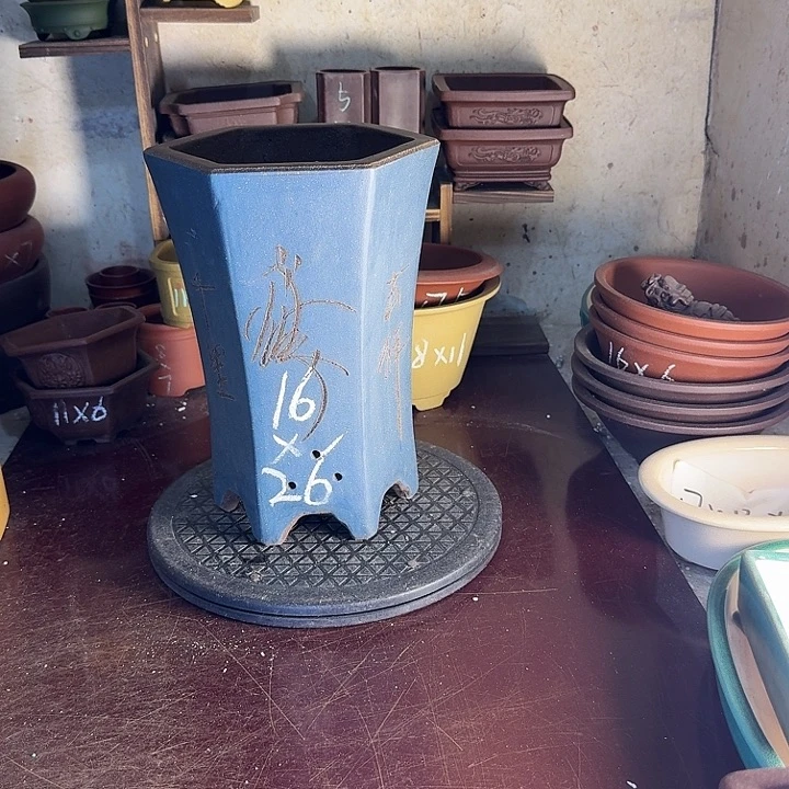 紫砂花盆，手工制作