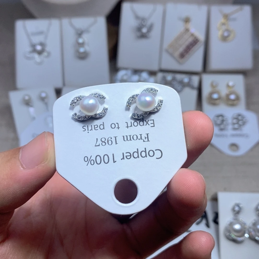 未镶嵌淡水珍珠耳饰