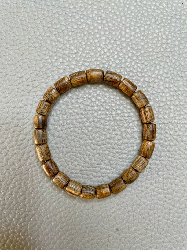 棋楠红金猊沉香规格尺寸随型单圈手串文玩好物推荐多样性发其一