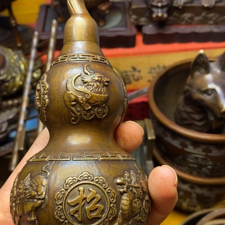 铜器摆件做工精良