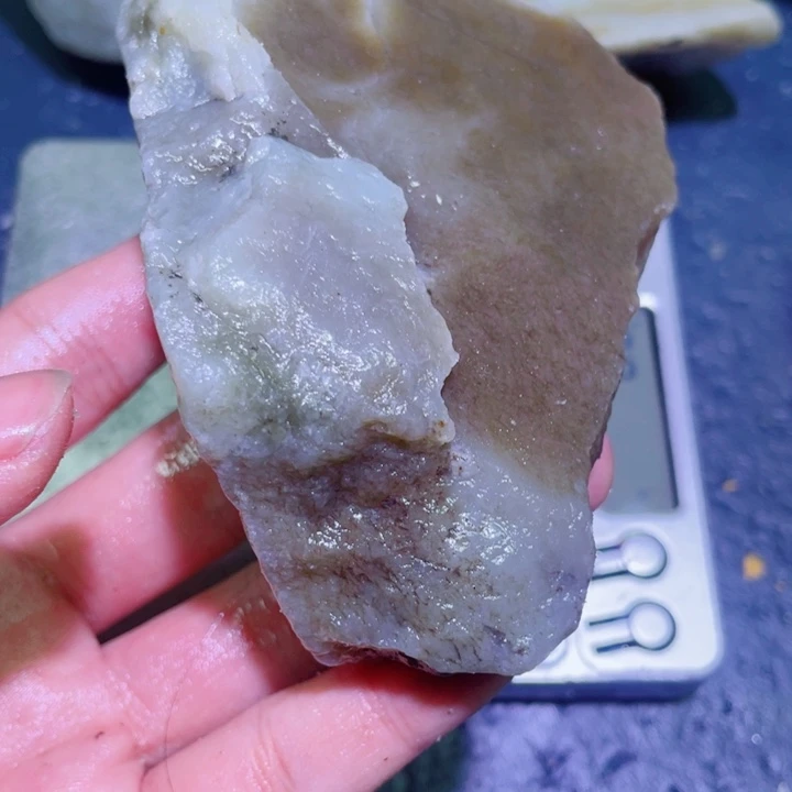 和田玉未镶嵌珠宝半成品