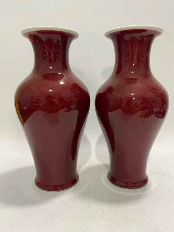 福利柴窑郎红釉灯笼瓶一对，高25厘米直径12厘米仿古