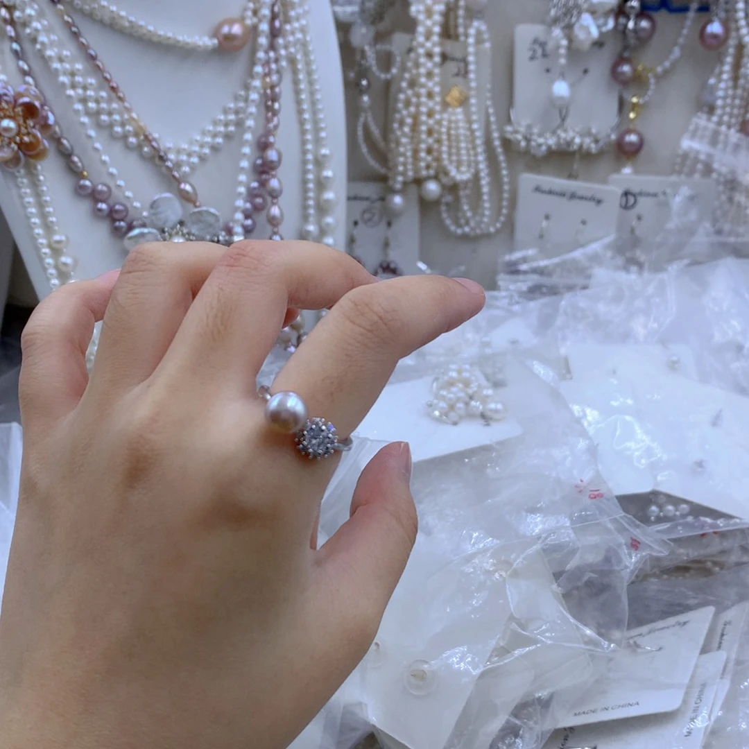 颈饰合金淡水珍珠草**兔