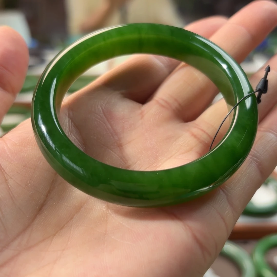 和田玉（碧玉）手镯未镶嵌