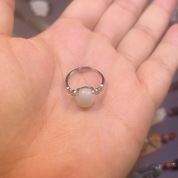 和田玉（糖玉）未镶嵌戒指