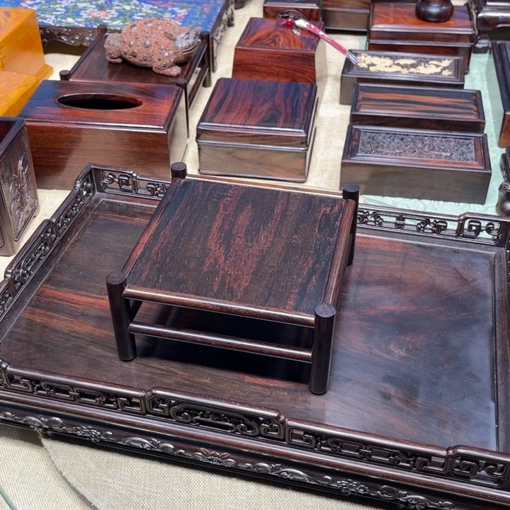紫檀木类成套家具