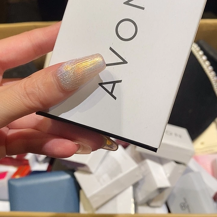 菠****AVON中古饰品香水礼盒装