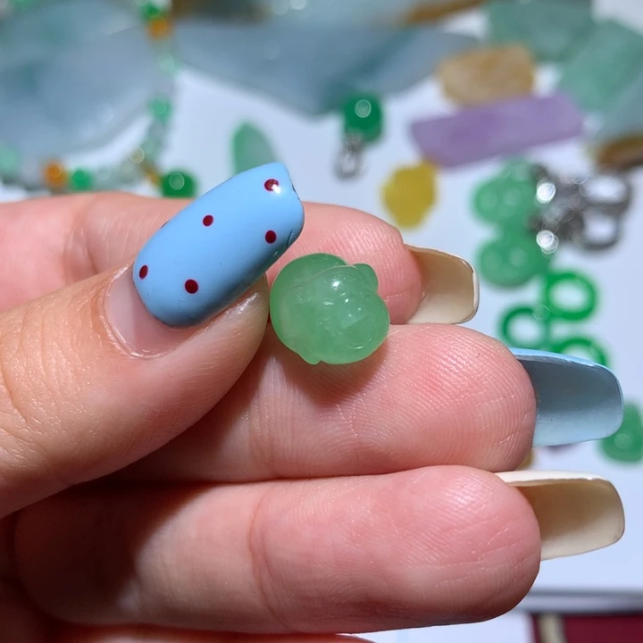 翡翠未镶嵌颈饰无镶嵌114