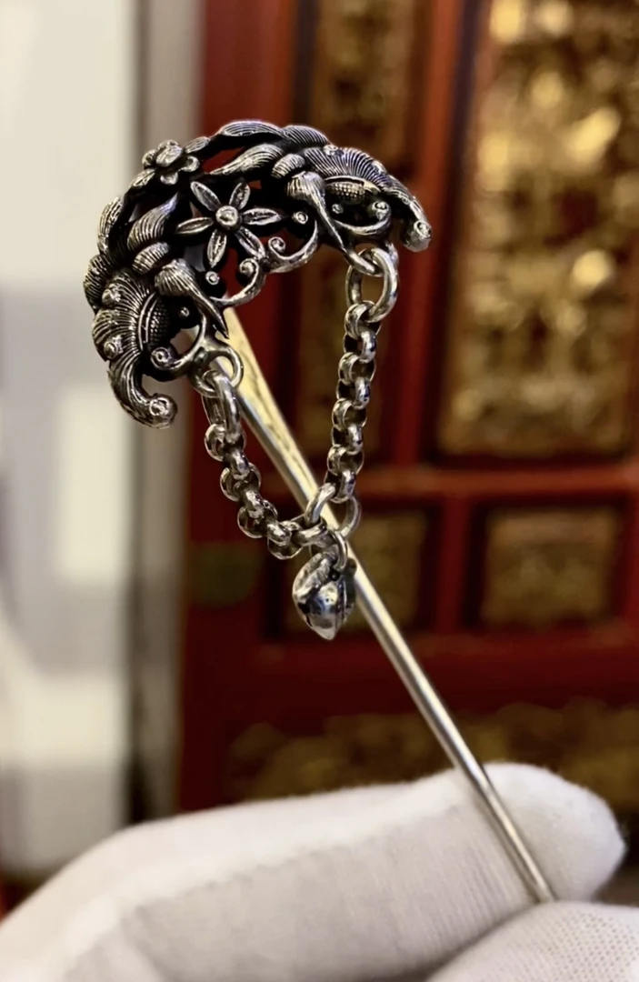 休闲风发簪素款步摇简约头饰|清代闽工镂雕蝶恋花纹老银簪簪子u型