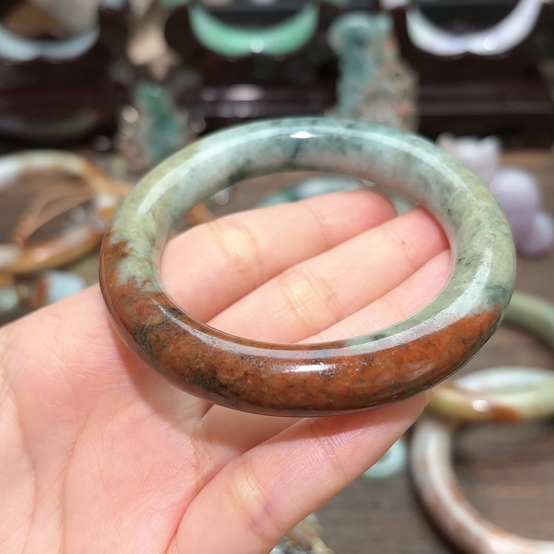 翡翠手镯未镶嵌圆条南齐油画翡翠手镯