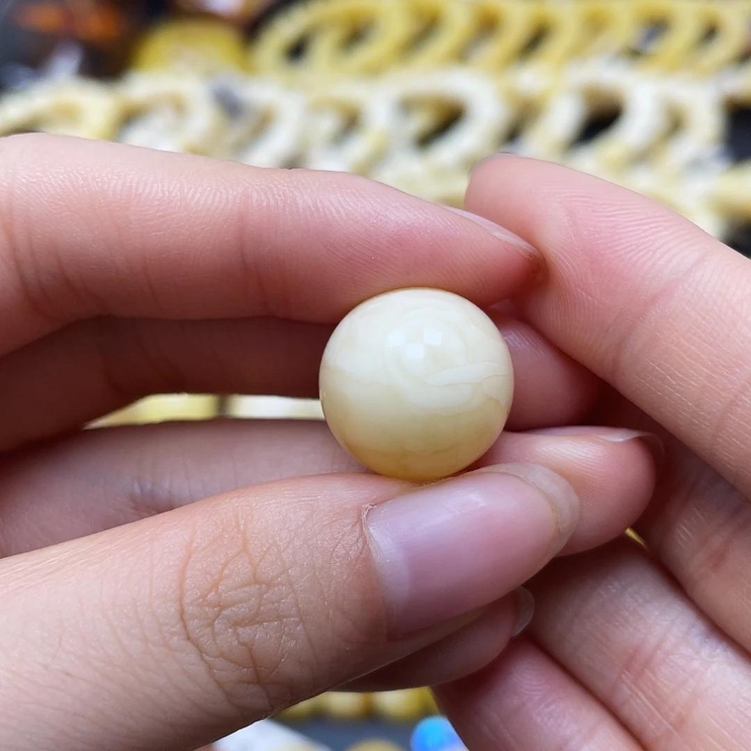 未镶嵌蜜蜡裸石沁色圆珠16mm