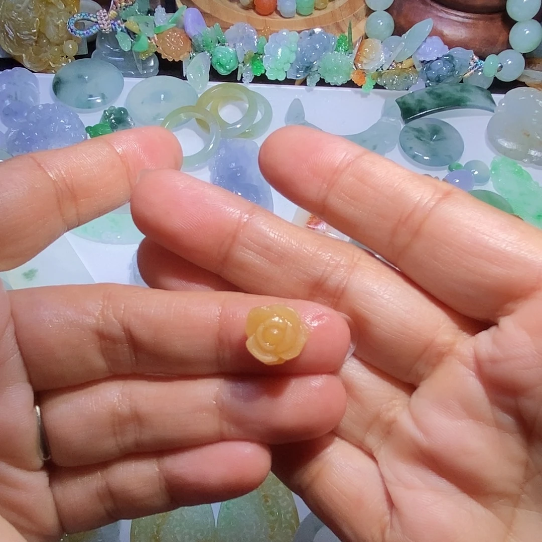 *****定制翡翠未镶嵌花