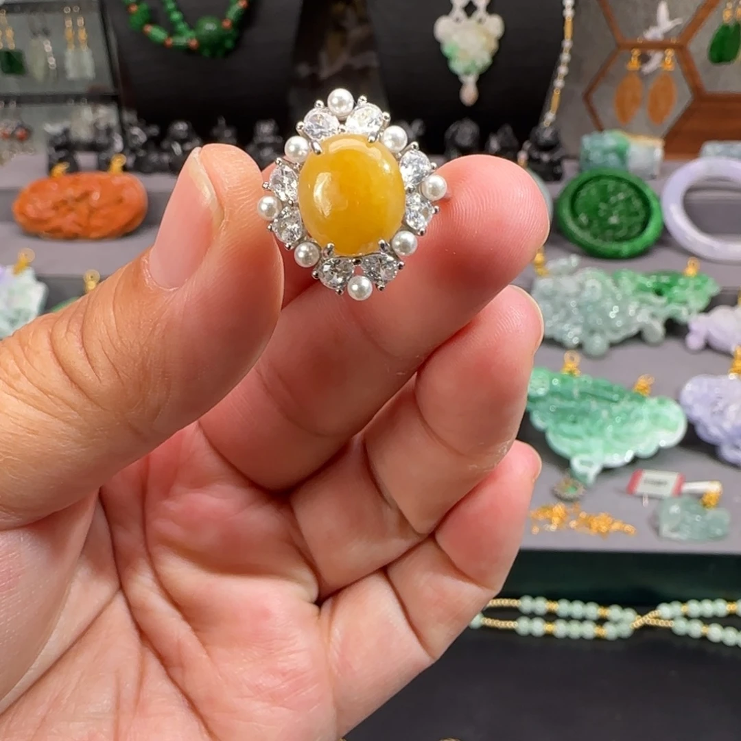 翡翠颈饰未镶嵌仿古